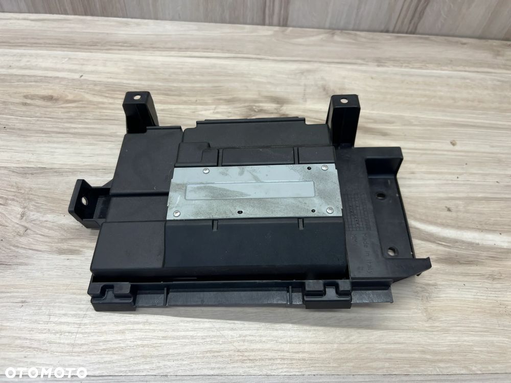 WZMACNIACZ ALPINE DYNAUDIO GOLF VII 5Q0035456 - 2