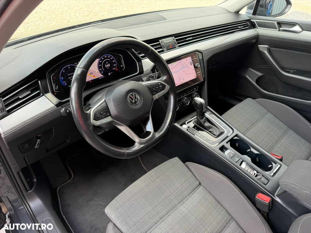 Volkswagen Passat 1.6 TDI SCR DSG Comfortline - 14