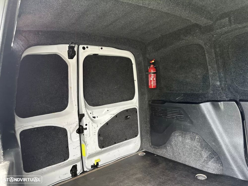 Citroën berlingo 1.5 hdi 3 lugares - 21