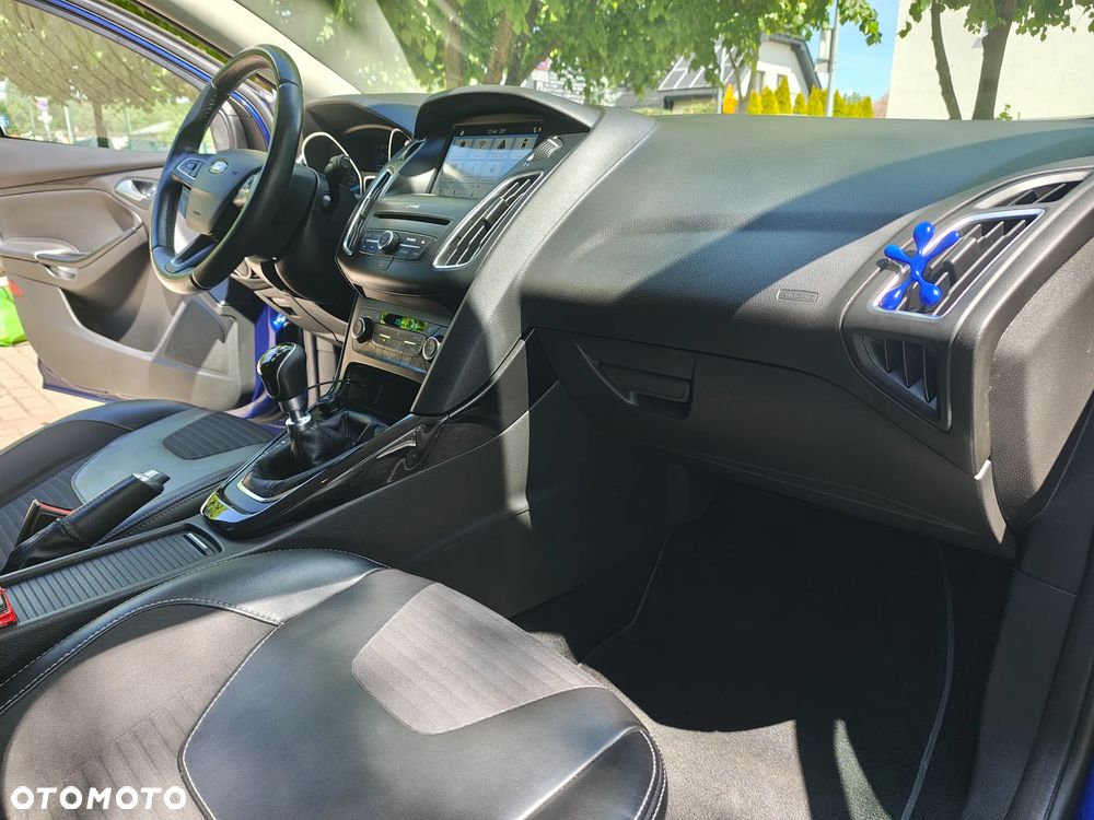 Ford Focus 1.5 EcoBoost Titanium ASS - 21