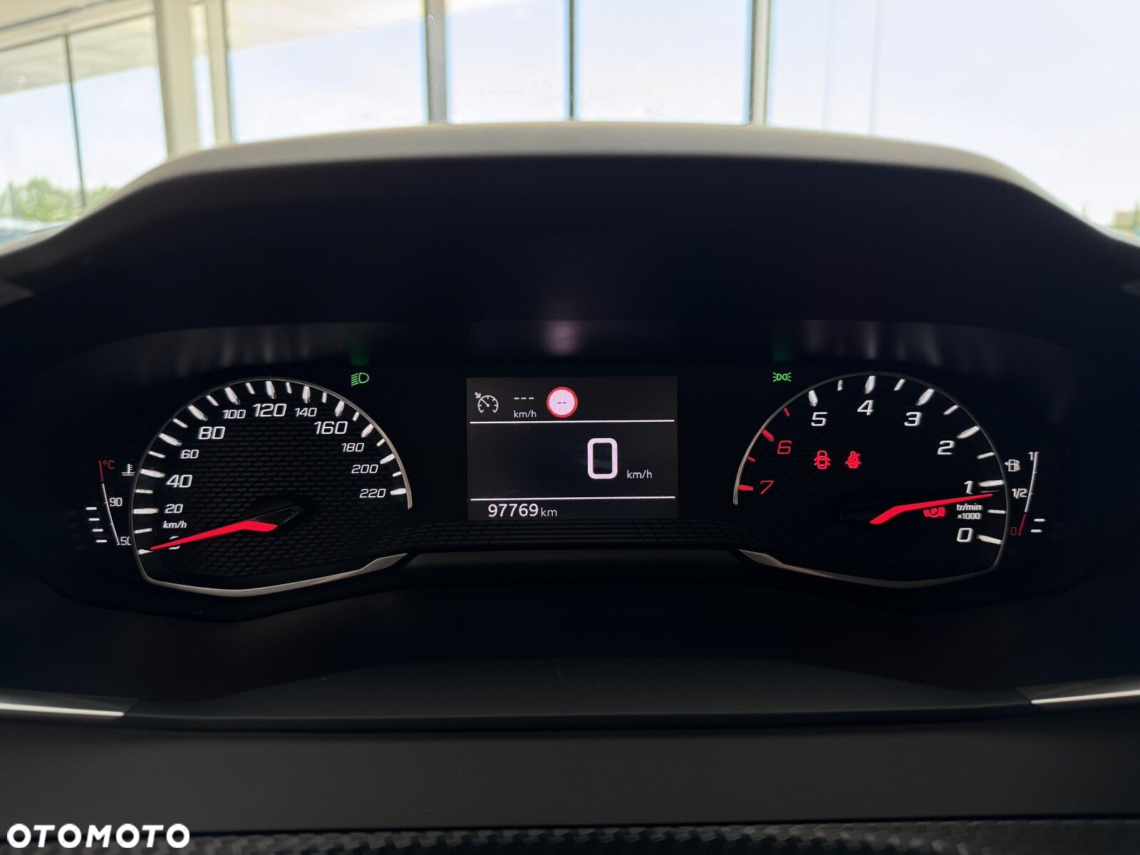 Peugeot 208 1.2 PureTech Active S&S - 16