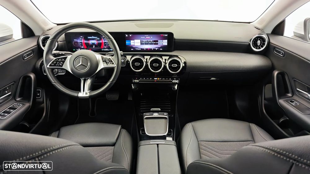 Mercedes-Benz CLA 250 e Shooting Brake Style Plus - 13