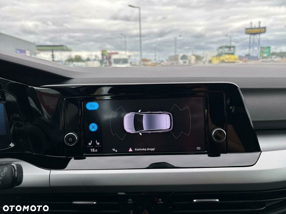 Volkswagen Golf - 22