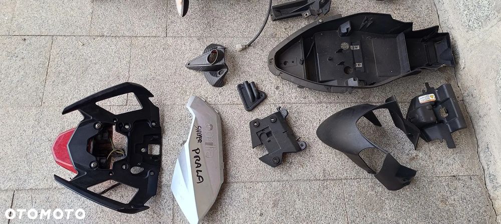 APRILIA SHIVER DORSODURO OWIEWKA OGON LAMPA RĄCZKI PASAŻERA - 12