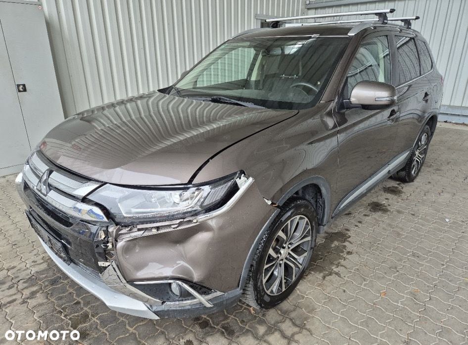Mitsubishi Outlander 2.0 2WD CVT Edition 100 - 2
