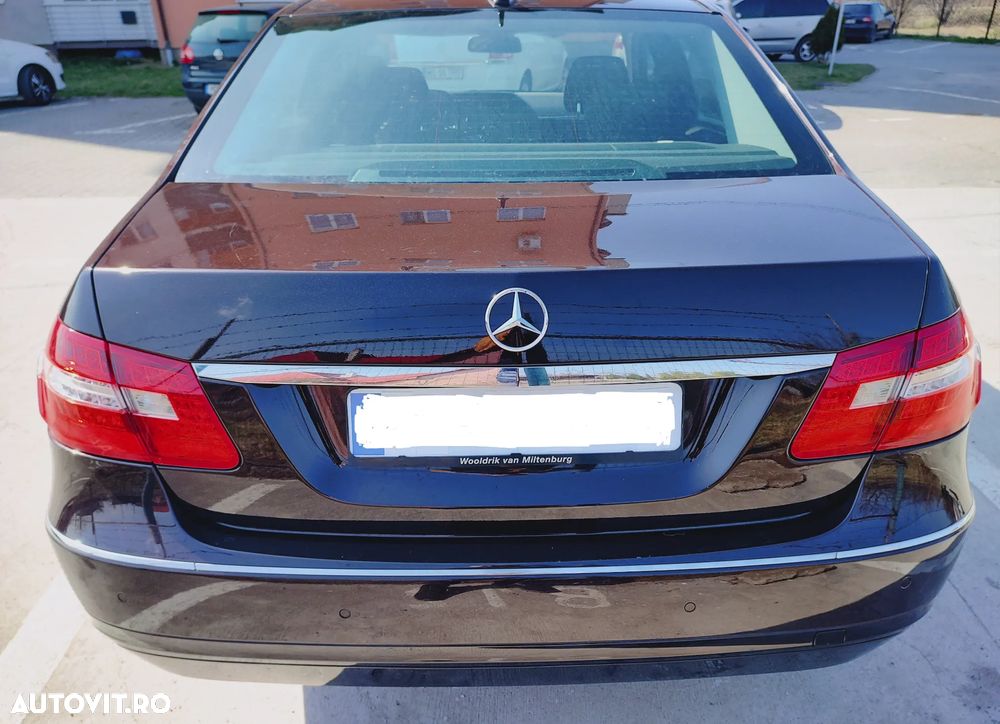 Mercedes-Benz E 220 CDI DPF BlueEFFICIENCY Automatik Elegance - 5