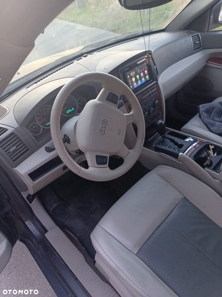 Jeep Grand Cherokee 2005 photo 3