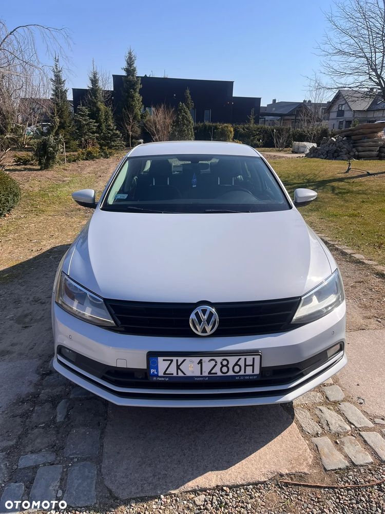 Volkswagen Jetta 2.0 TDI DPF BMT Comfortline - 3