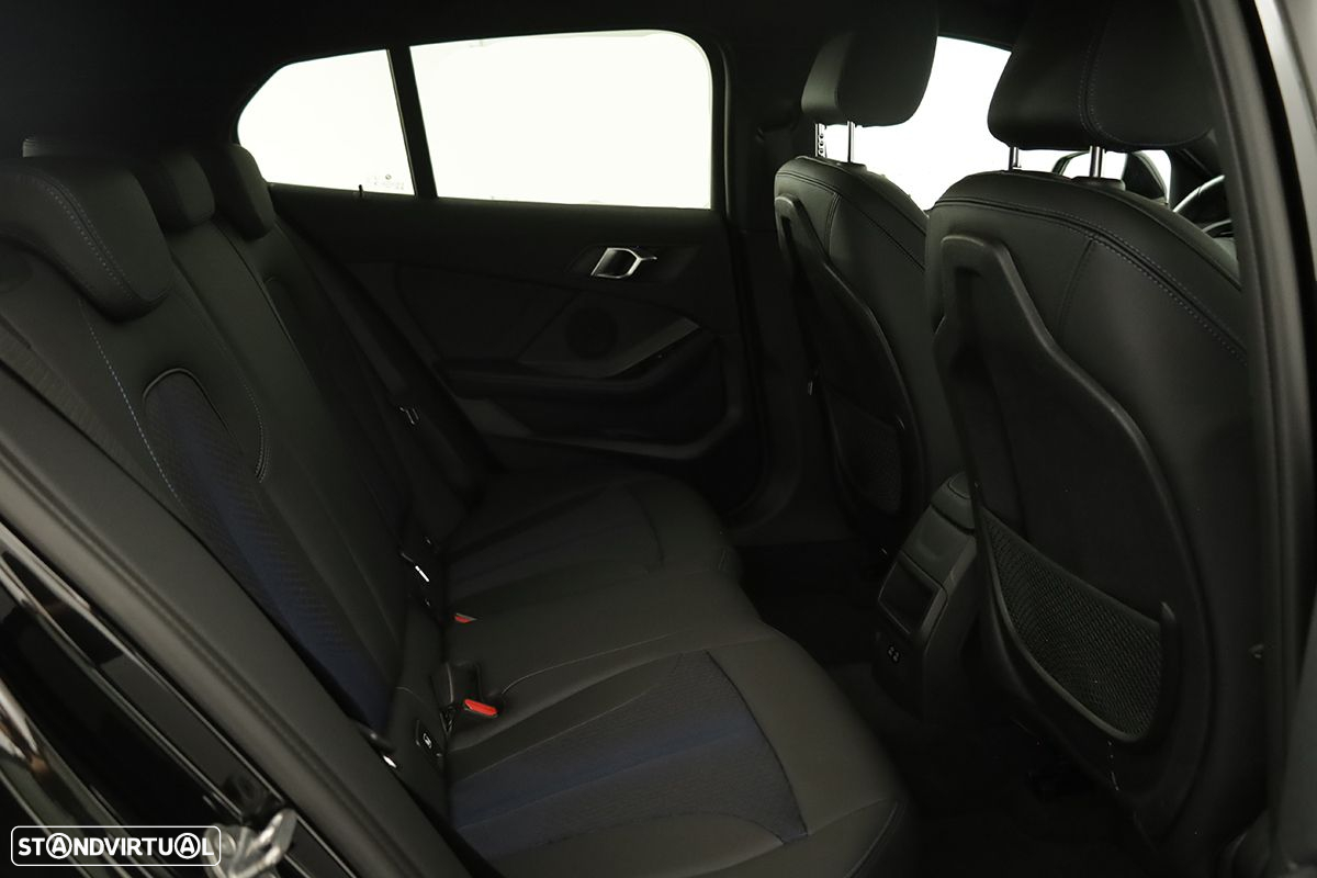 BMW 116 d Pack Desportivo M Auto - 26