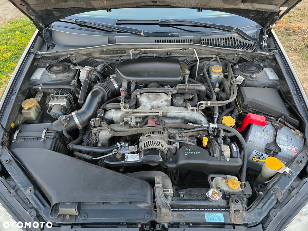 Subaru Legacy - 32