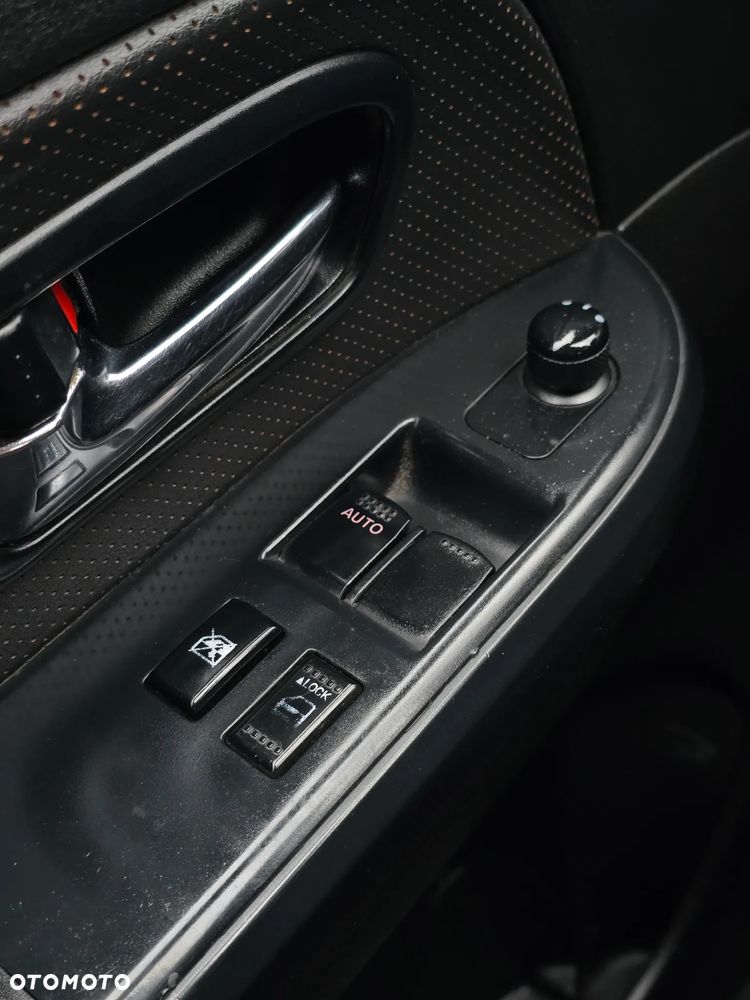 Suzuki Grand Vitara 1.9 DDiS - 26