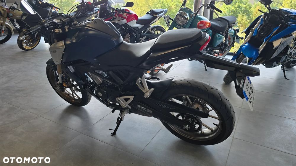 Honda CB - 5