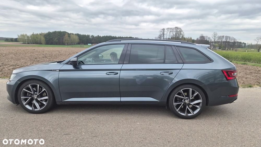 Skoda Superb 2.0 TSI 4x4 Sportline DSG - 5