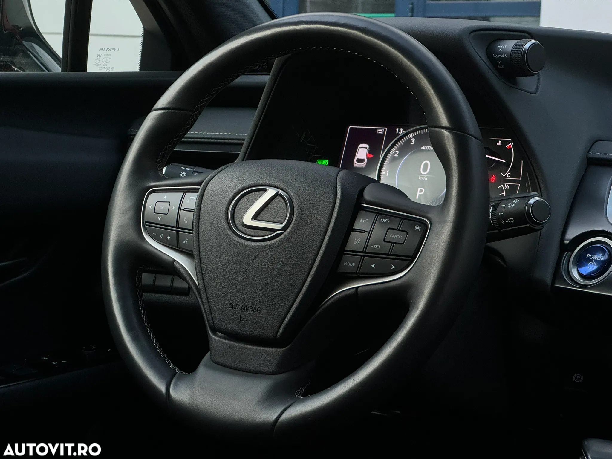Lexus UX 250h 2.0L HEV 20H- (178 HP) 4X2 CVT Executive - 21