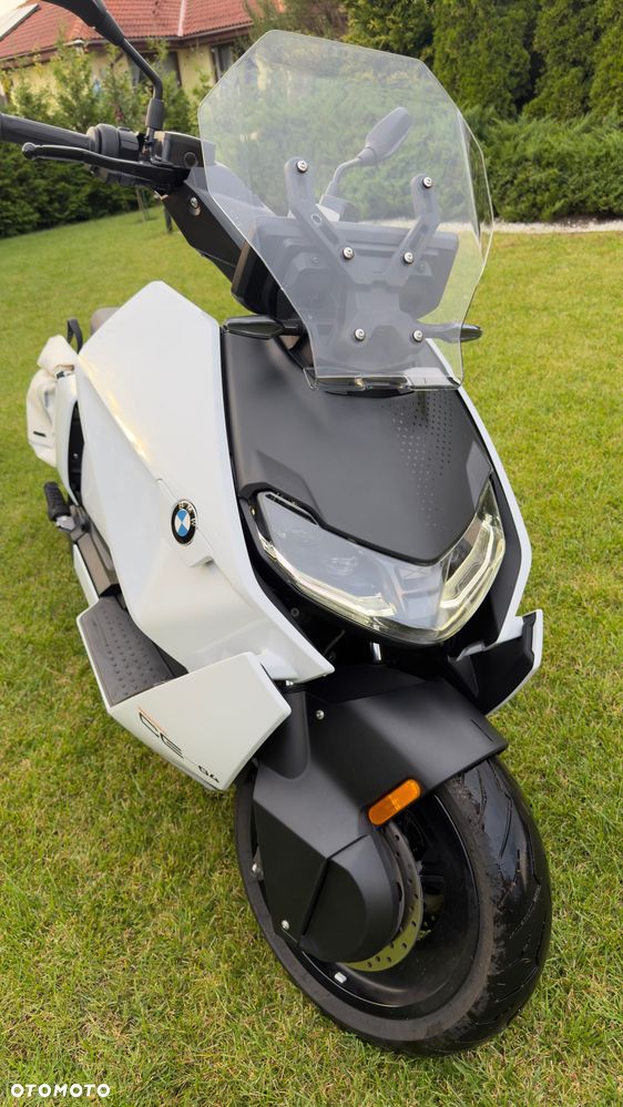 BMW CE 04 - 12