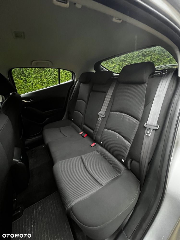 Mazda 3 - 8
