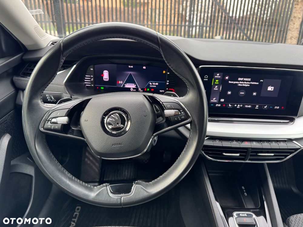 Skoda Octavia 2.0 TSI 4x4 Style DSG - 21