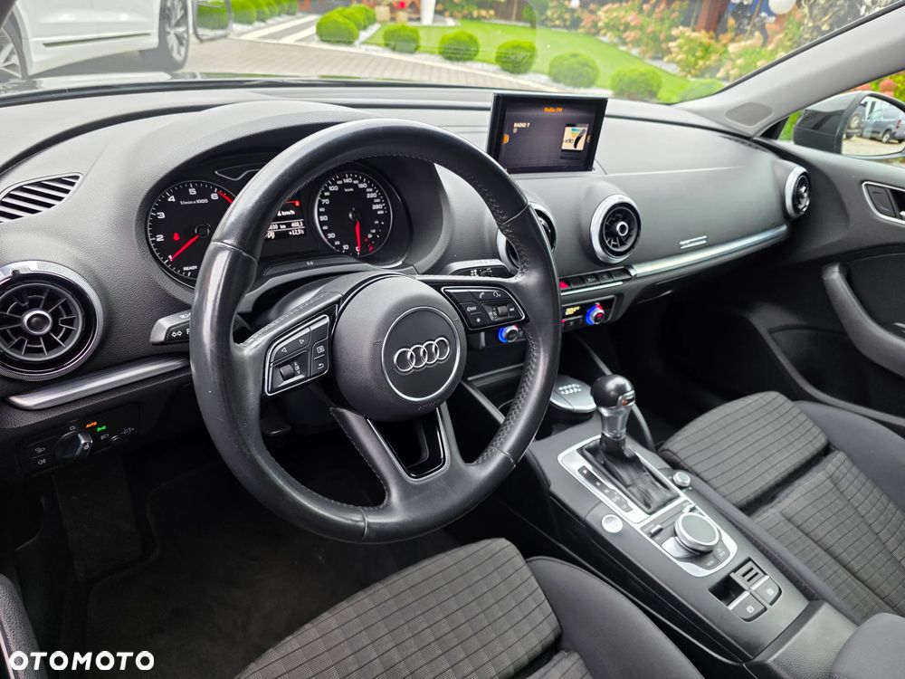 Audi A3 Sportback - 16