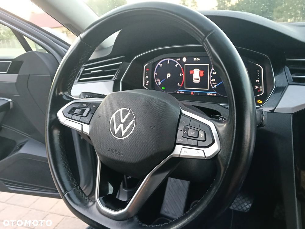 Volkswagen Passat 2.0 TDI SCR DSG Business - 20