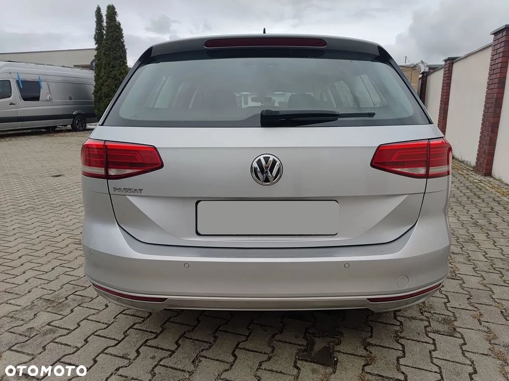 Volkswagen Passat 2.0 TDI BMT Comfortline - 8