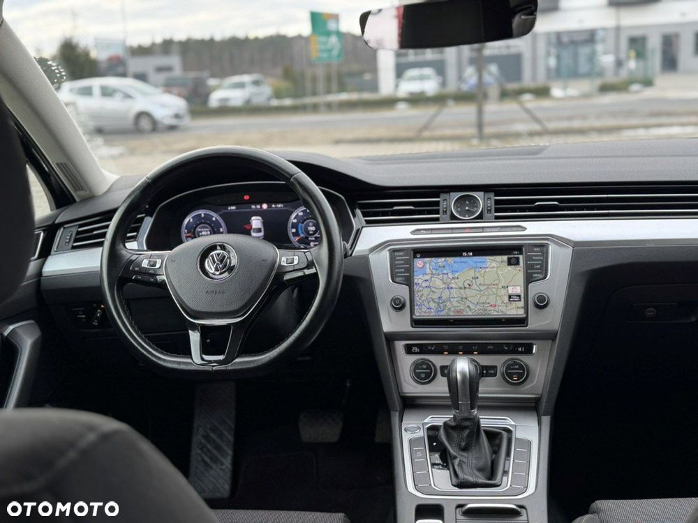 Volkswagen Passat 1.6 TDI SCR DSG Comfortline - 17