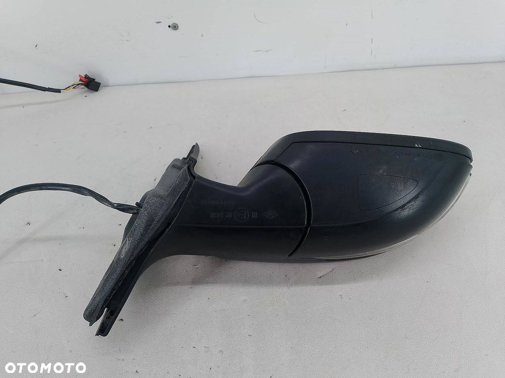 LUSTERKO PRAWE VW GOLF VI 1.6 TDI HATCHBACK LA7T - 4