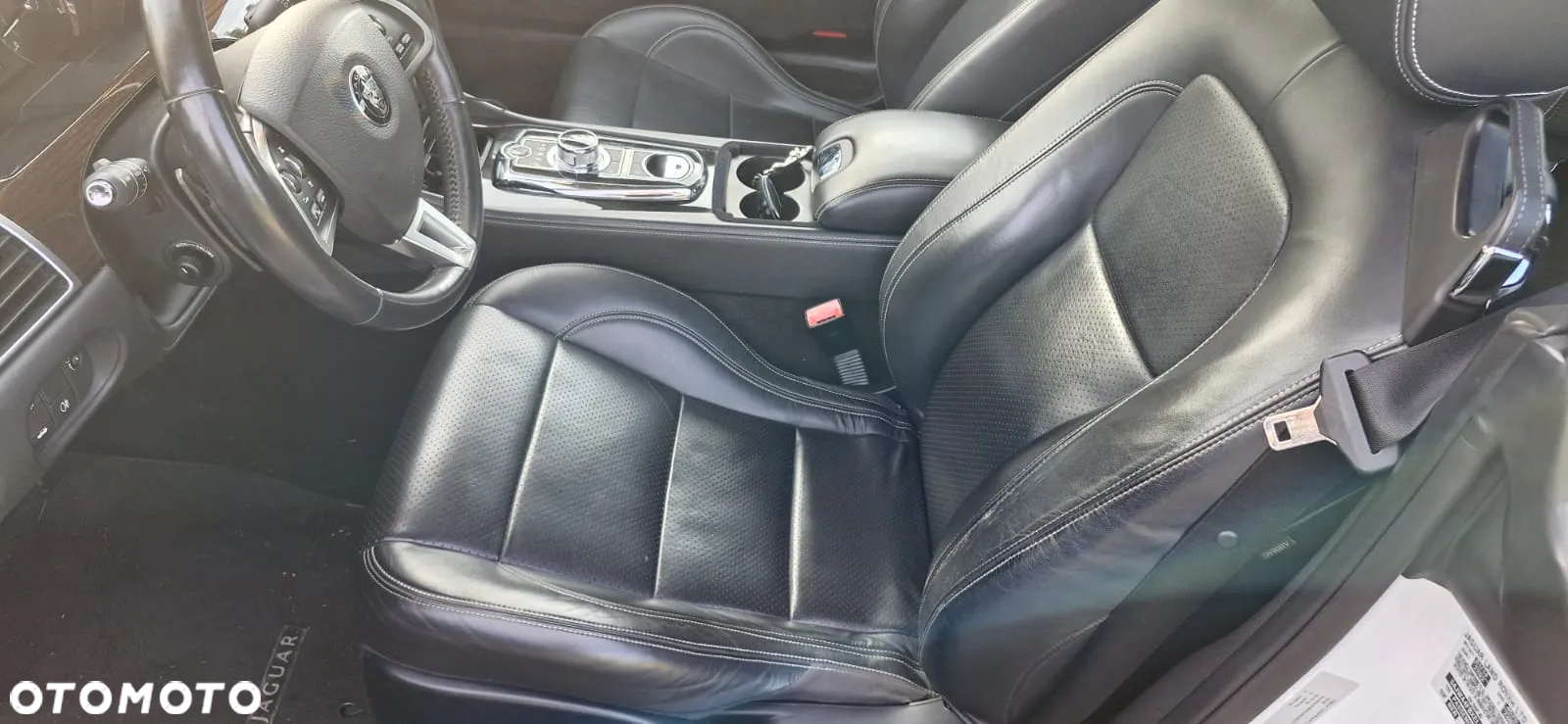 Jaguar XK 5.0 V8 Portfolio - 16