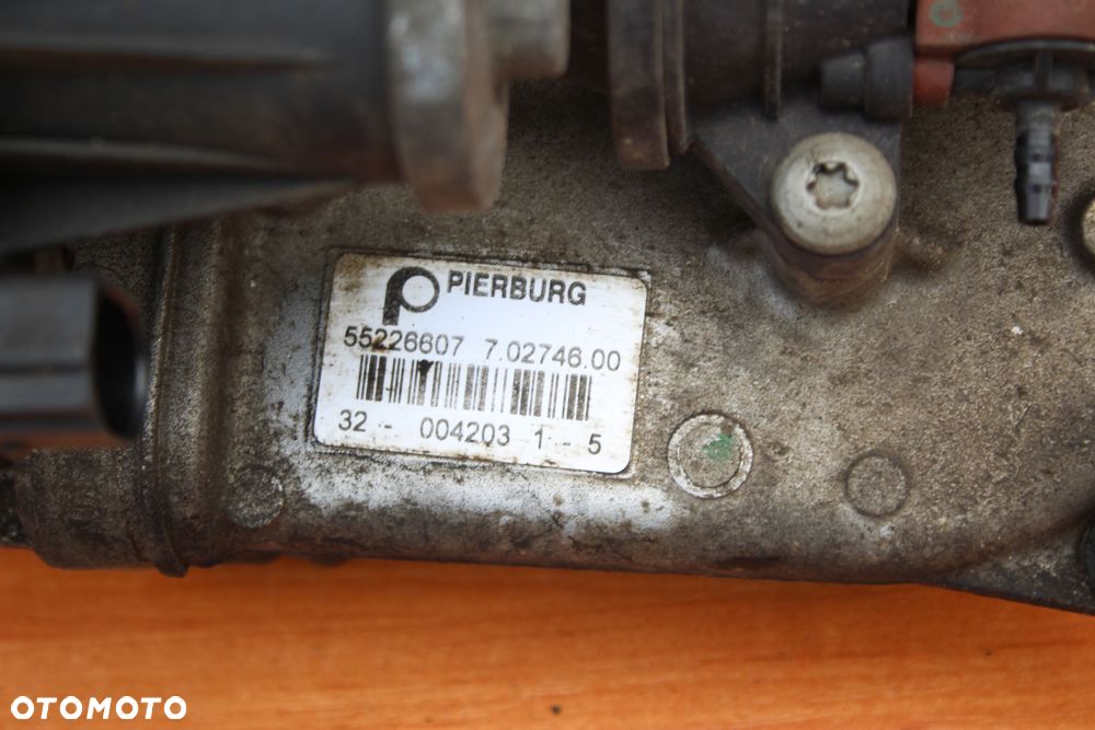CHŁODNICZKA SPALIN EGR OPEL CORSA D ASTRA J 1.3 Z13DTE 55226607 - 7