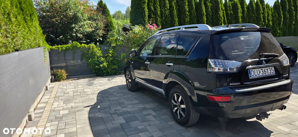 Mitsubishi Outlander 2.2 DID Instyle - 3