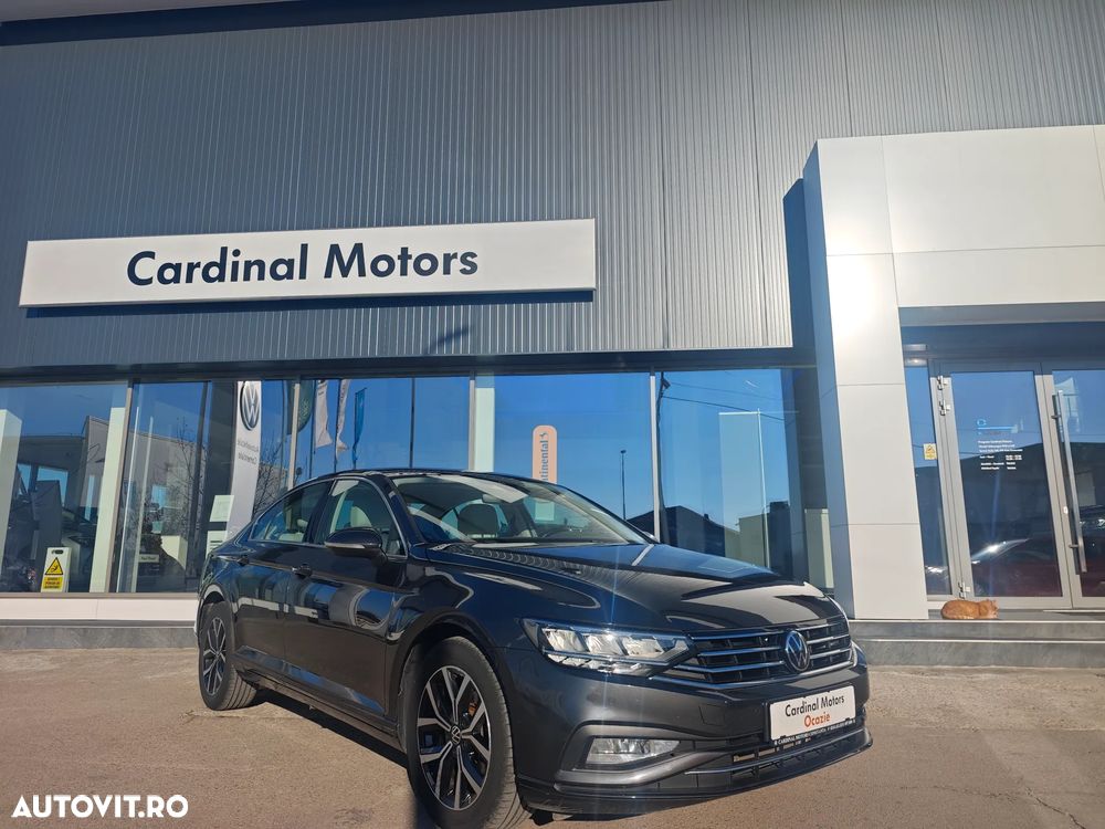 Volkswagen Passat - 2