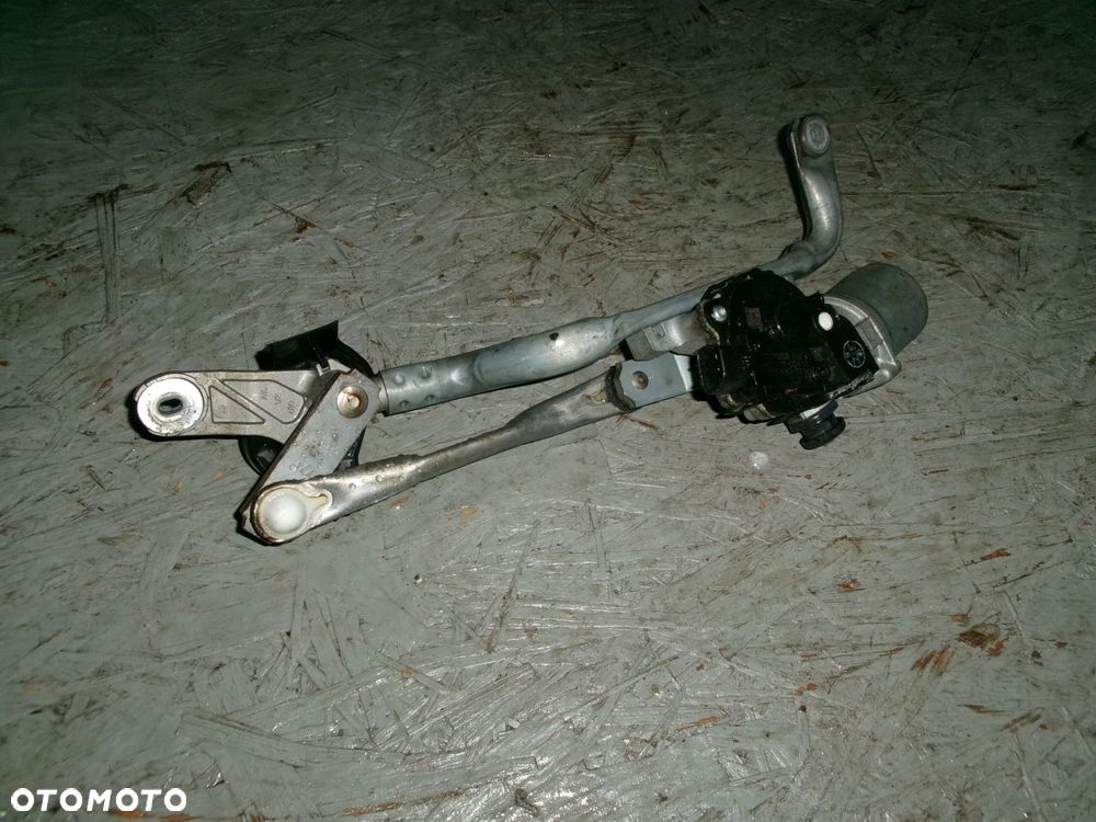 toyota yaris iii hybryda mechanizm wycieraczek silnik - 2