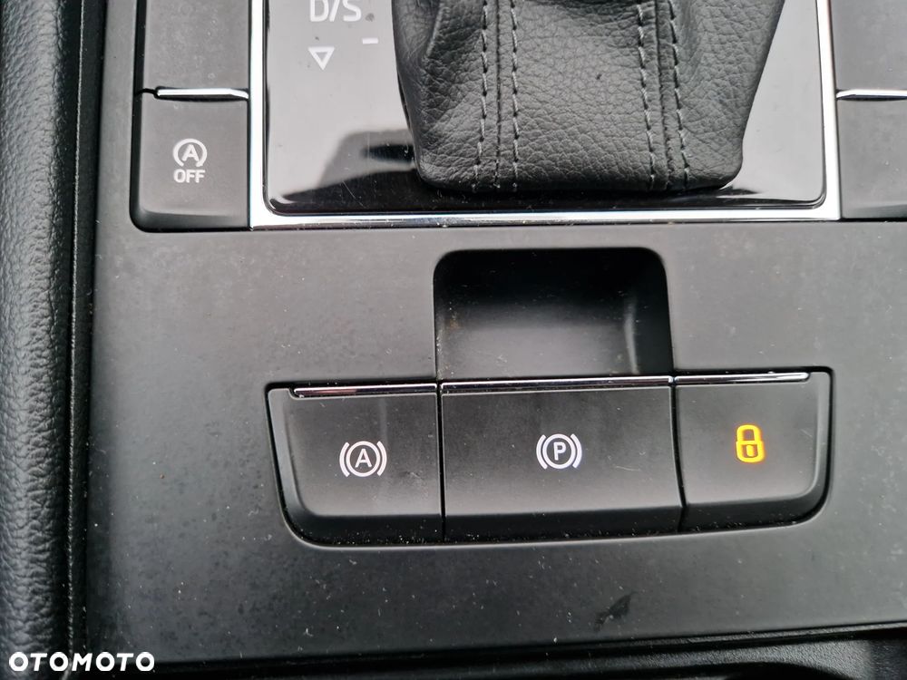 Skoda Superb 1.5 TSI ACT Active DSG - 19