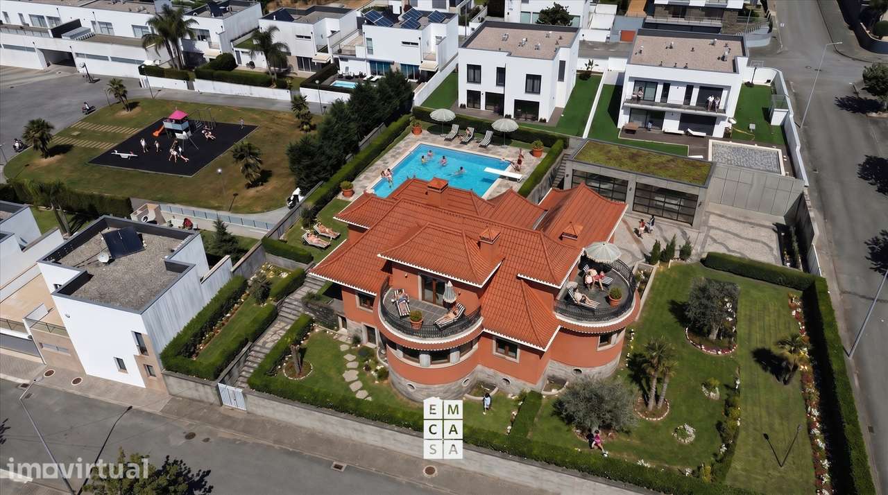 Moradia T5 Venda em Nogueira do Cravo e Pindelo,Oliveira de Azeméis - Grande imagem: 3/53