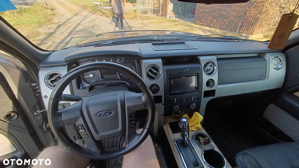 Ford F150 - 8