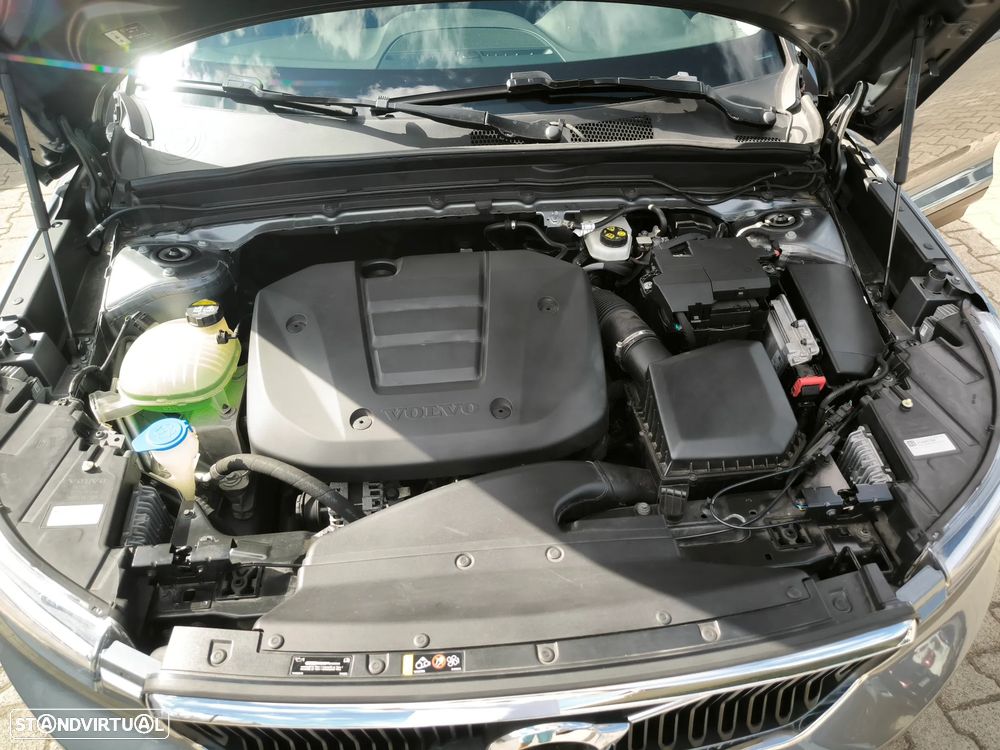 Volvo XC 40 1.5 T3 Tech Edition - 26