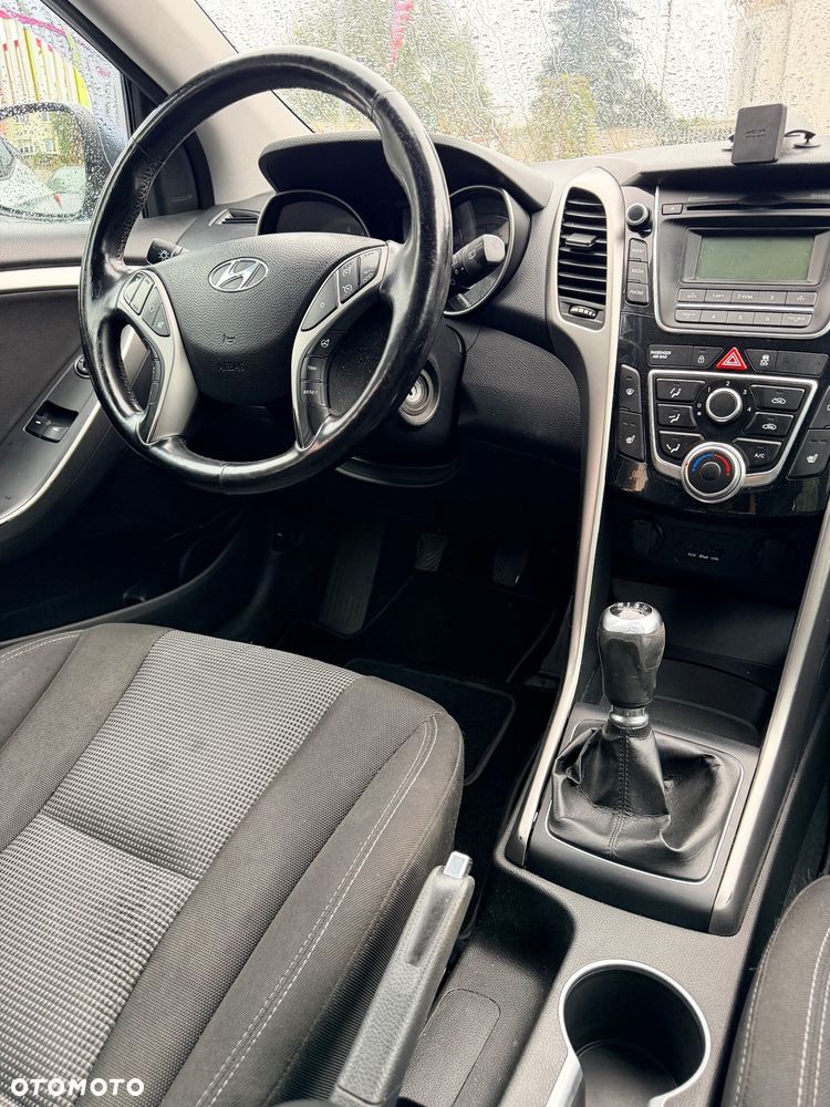 Hyundai i30 - 32