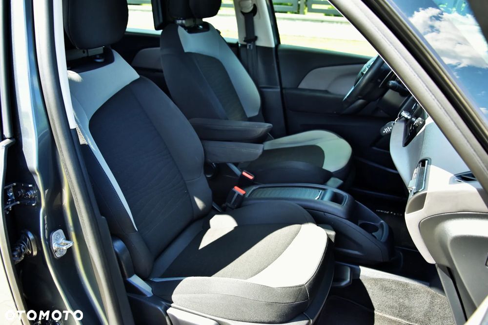 Citroën C4 Picasso 1.6 e-HDi Intensive ETG6 - 23