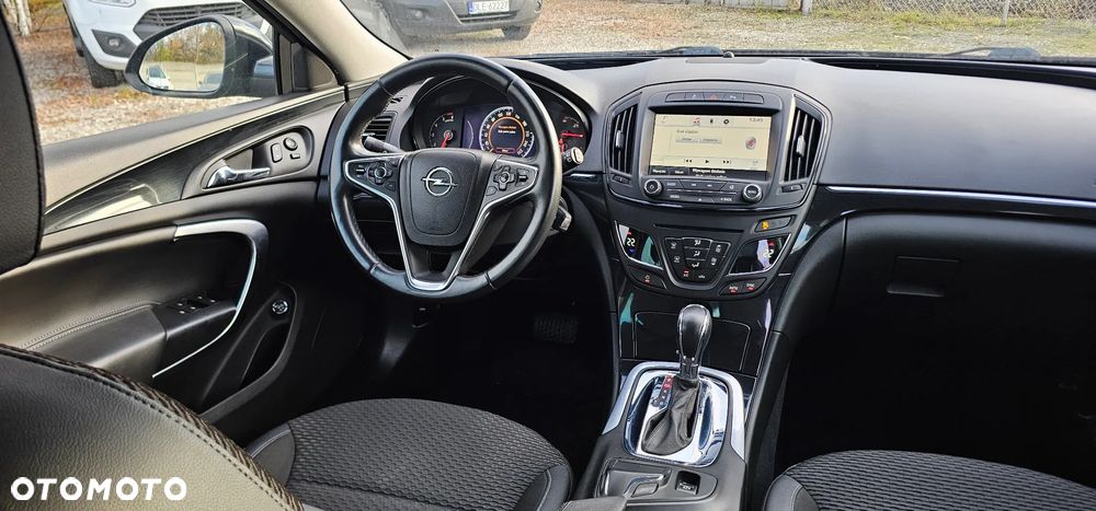Opel Insignia - 10