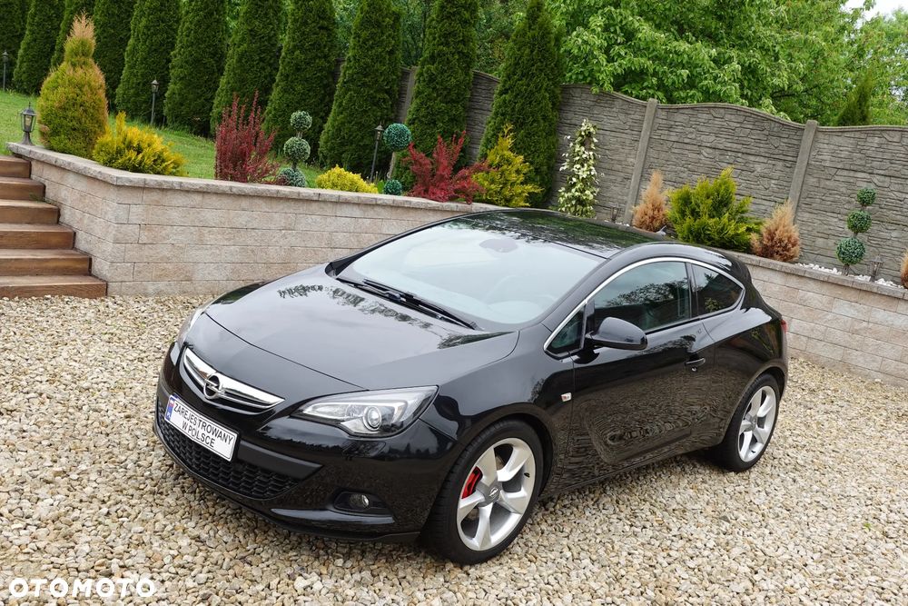 Opel Astra 1.6 Turbo Cosmo - 2