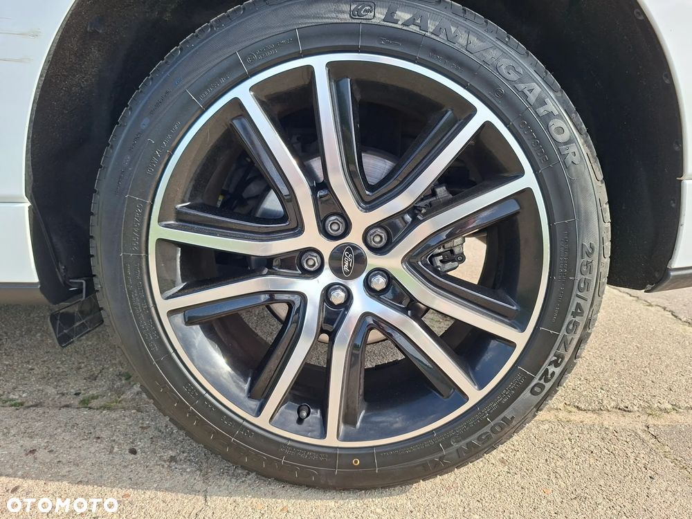 Ford Edge 2.0 EcoBlue Bi-Turbo 4x4 ST-LINE - 19
