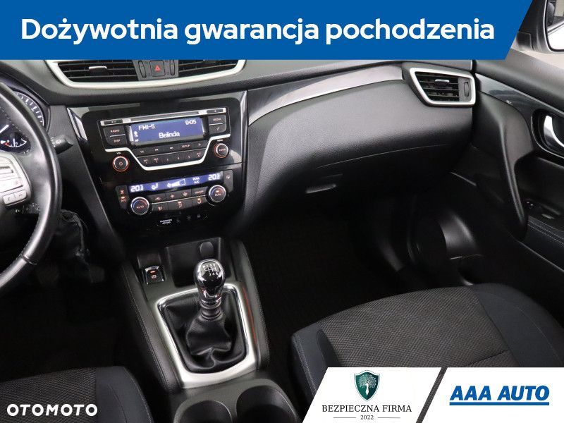 Nissan Qashqai - 10