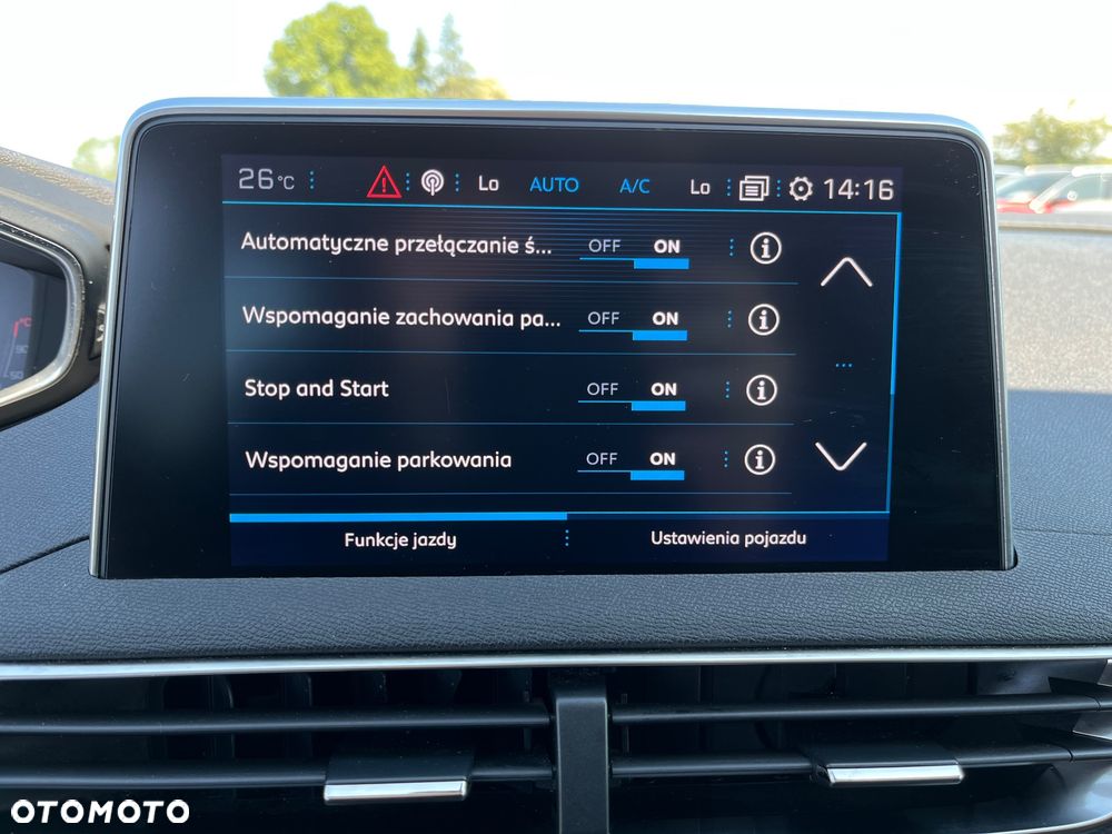 Peugeot 5008 1.5 BlueHDi Allure S&S EAT8 - 18