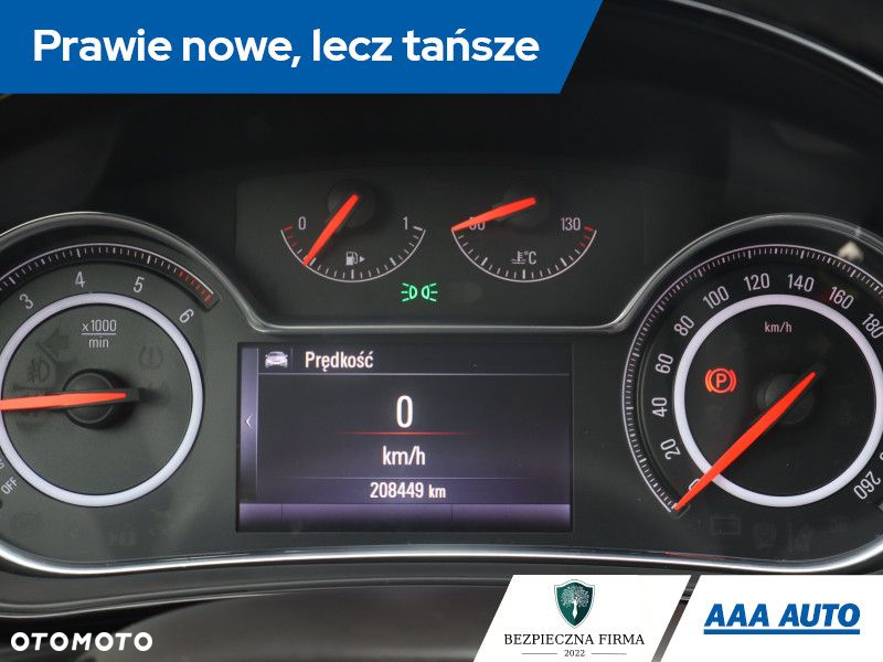 Opel Insignia - 12