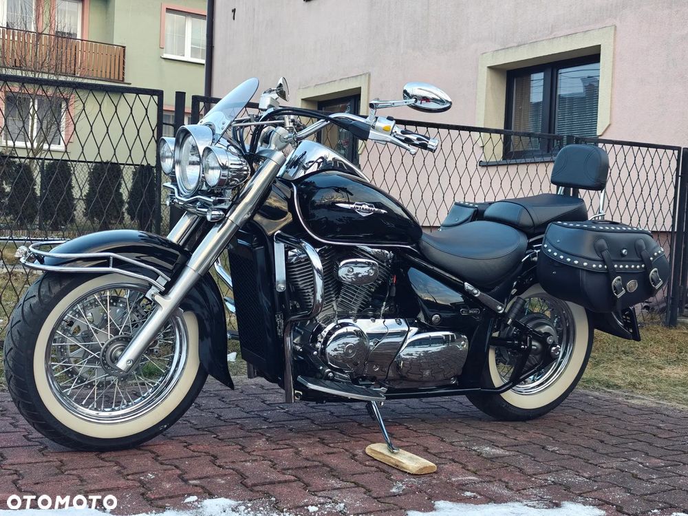 Suzuki Intruder - 27