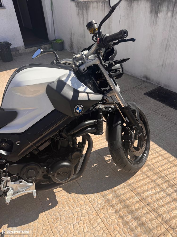 BMW F 800 R Naked - 1