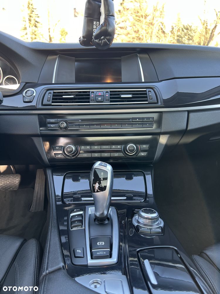 BMW Seria 5 520d - 16