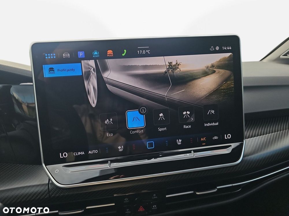 Volkswagen Golf Variant 2.0 TSI 4Motion R - 32
