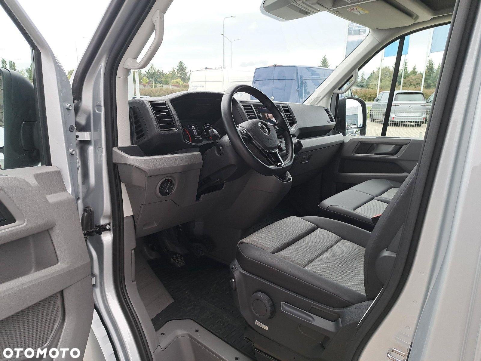Volkswagen Crafter 35 Furgon, 2,0 TDI SCR 177KM,  6-bieg man., r.o: 4490 mm - 9