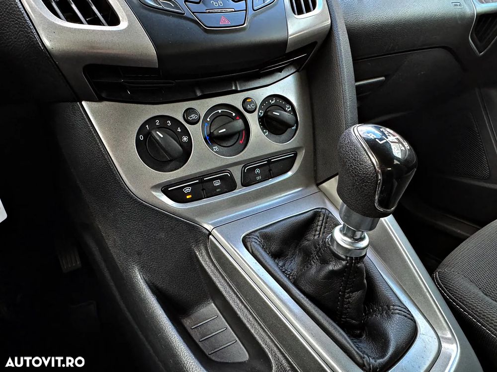 Ford Focus 1.6 TDCI DPF Start-Stopp-System Business - 24