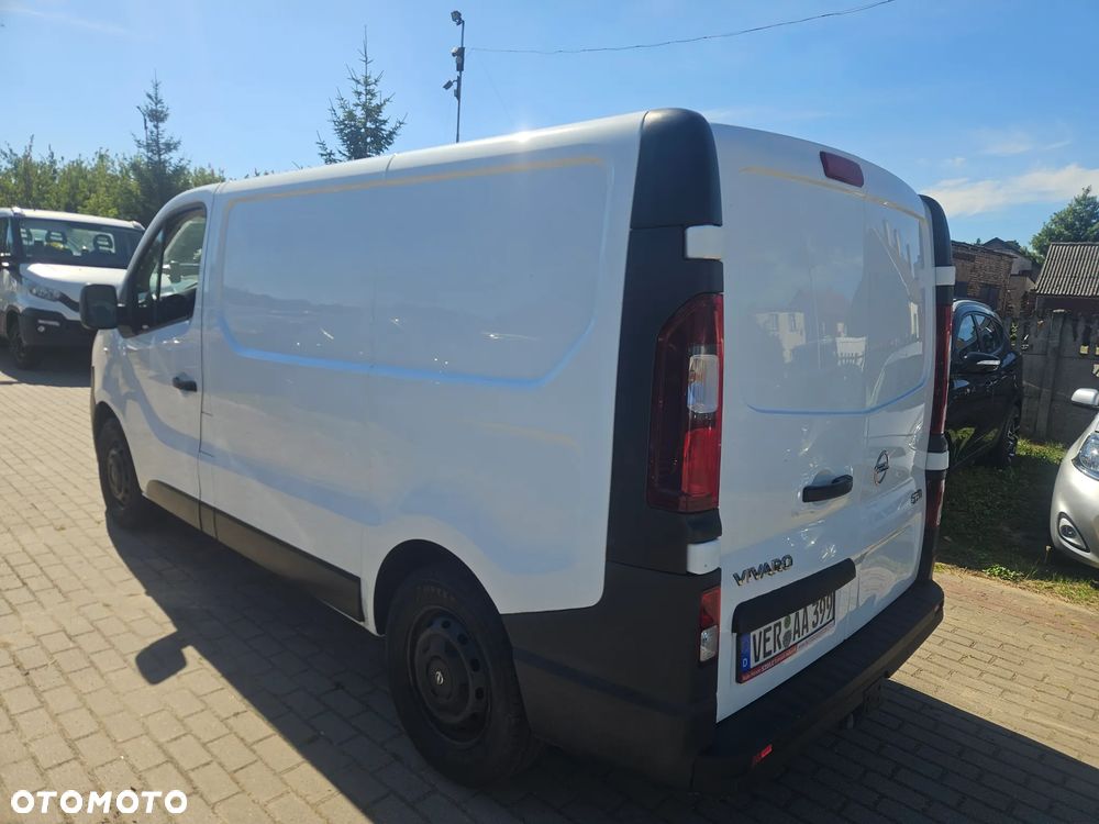 Opel VIVARO - 9